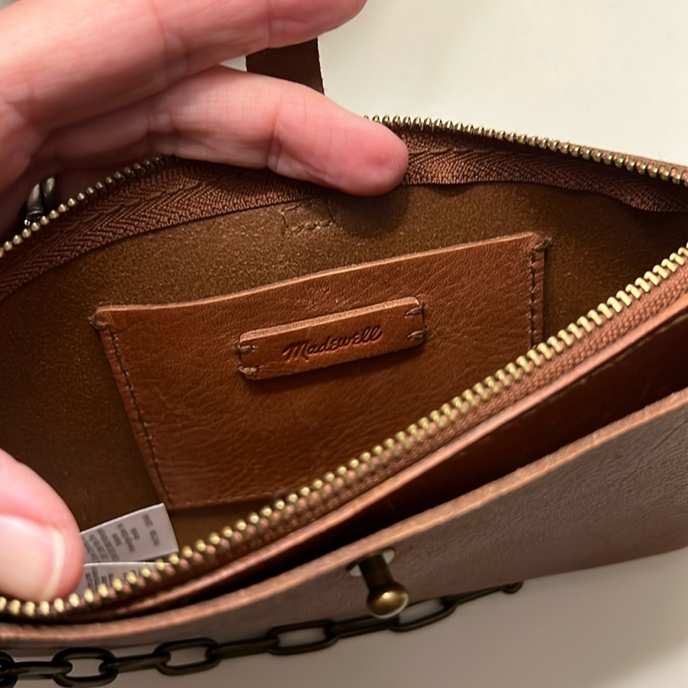 Madewell The Transport Accordion Crossbody in English Saddle Bag - Picture 6 of 9